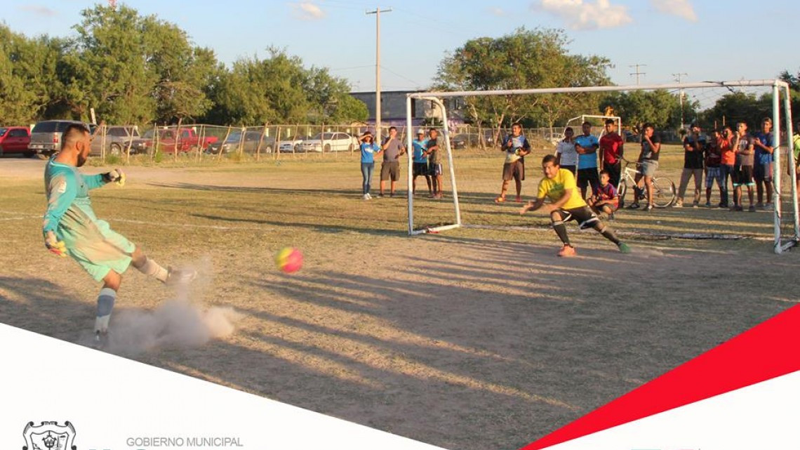 Premian a campeón de liga municipal de Fut 7