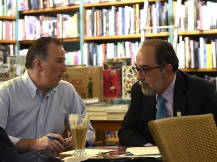 Meade se reúne con presidente de Nueva Alianza; buscan posible coalición