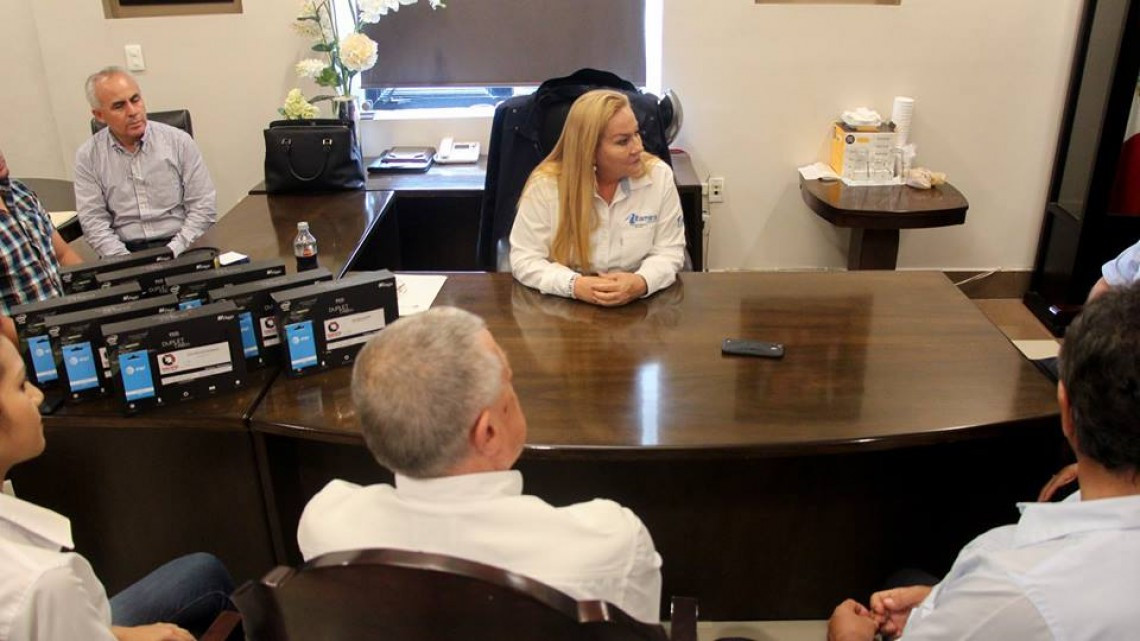 Ayuntamiento en apoyo a micro y pequeños empresarios