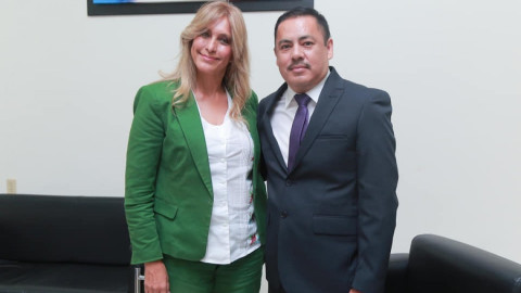 Maki Ortiz felicita a su homólogo de Díaz Ordaz por su Primer Informe de Gobierno