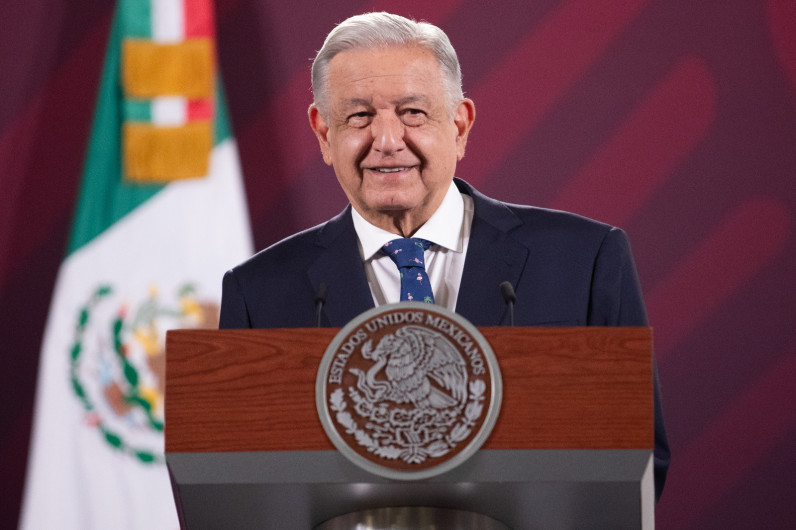 AMLO invita a Joe Biden a visitar planta de licuefacción en Altamira