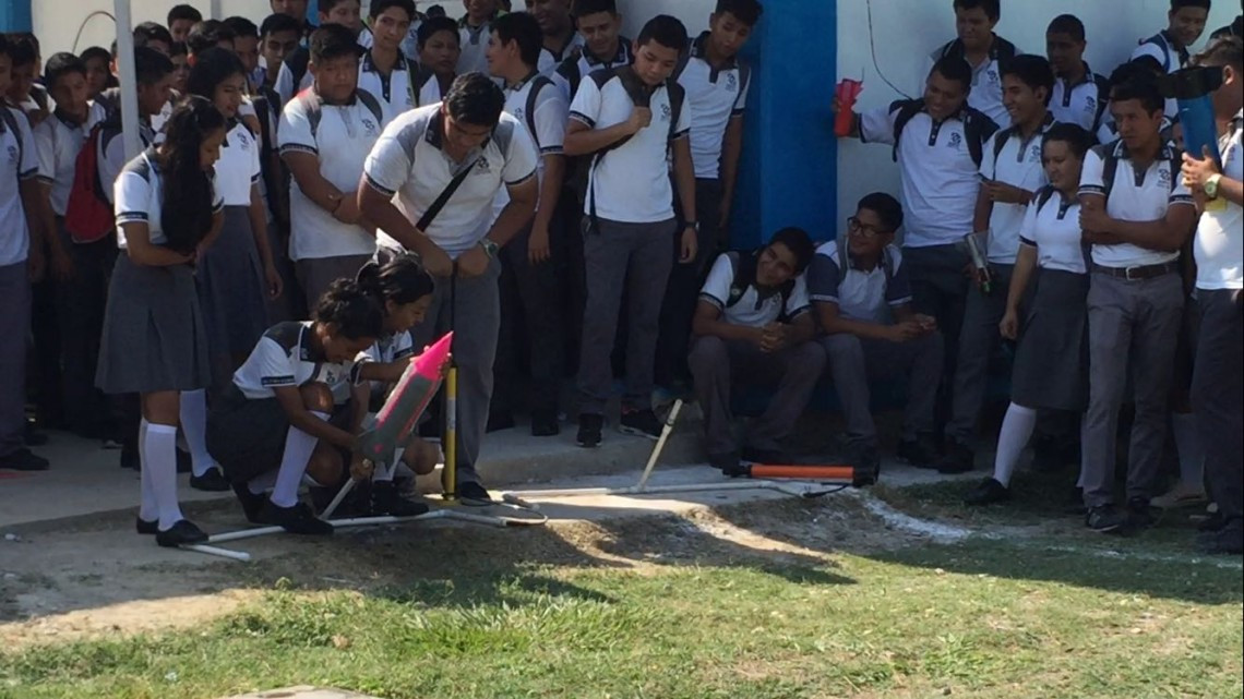 Realizan feria regional de física a nivel bachillerato 