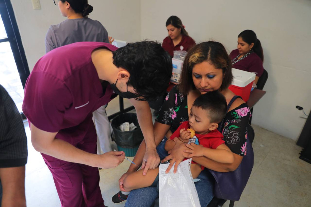 Lleva gobierno municipal jornada de vacunación contra Covid-19