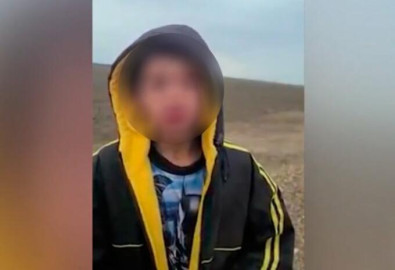 “Me dejaron botado”, niño migrante pide ayuda tras ser abandonado por el grupo con el que viajaba 