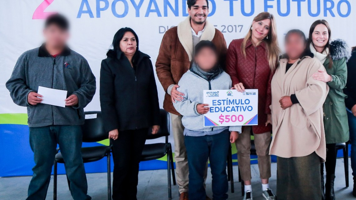 DIF beneficia a 233 menores con "Apoyando tu futuro"