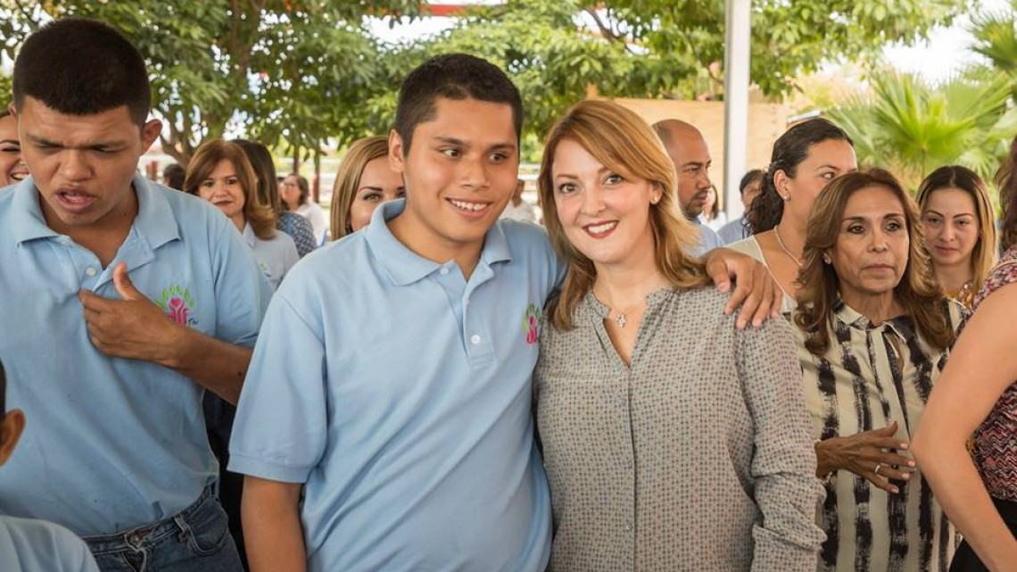 Presidenta de DIF Tamaulipas da banderazo para inicio de obras