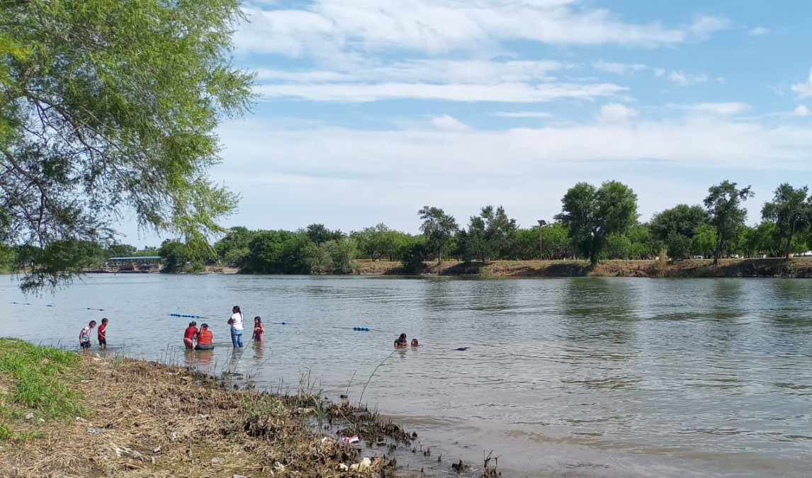 Vigilan “La Playita” 30 elementos de Protección Civil y Bomberos