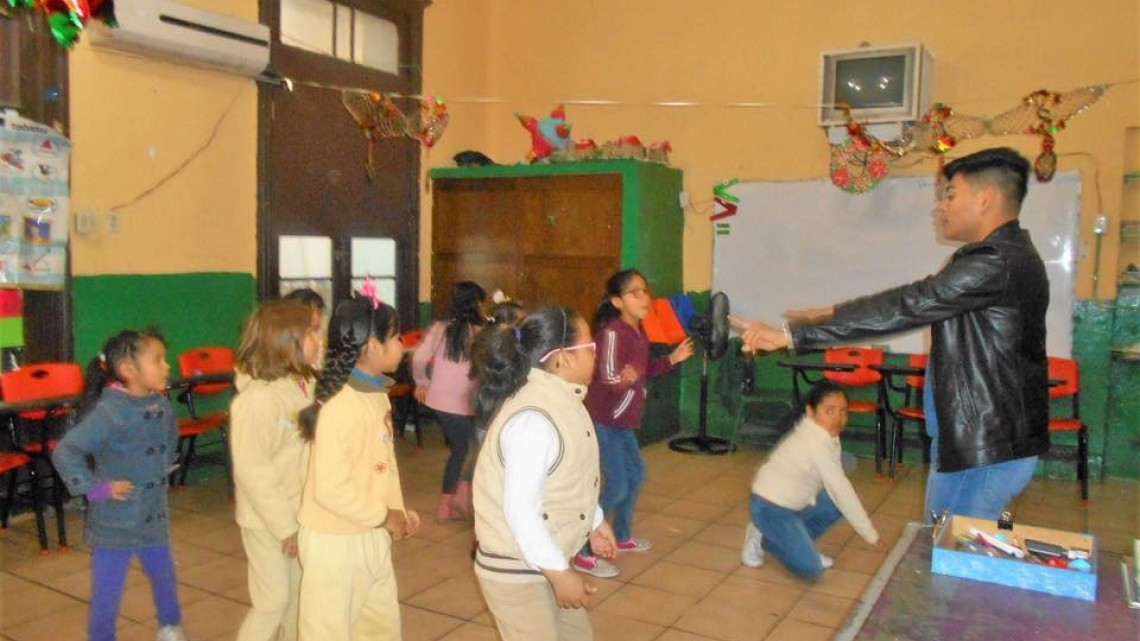 Concluyen clases de “El arte va a tu escuela”