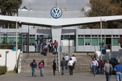 Trabajador de Volkswagen primer caso de Covid-19 en Puebla