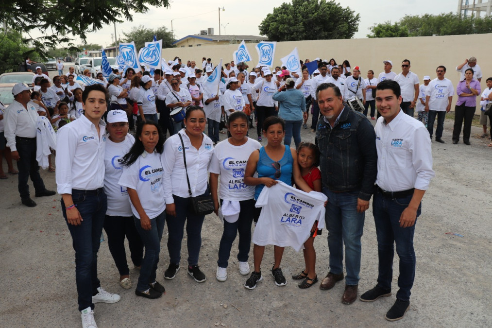 Alberto Lara sigue ganando simpatizantes en el Distrito 7