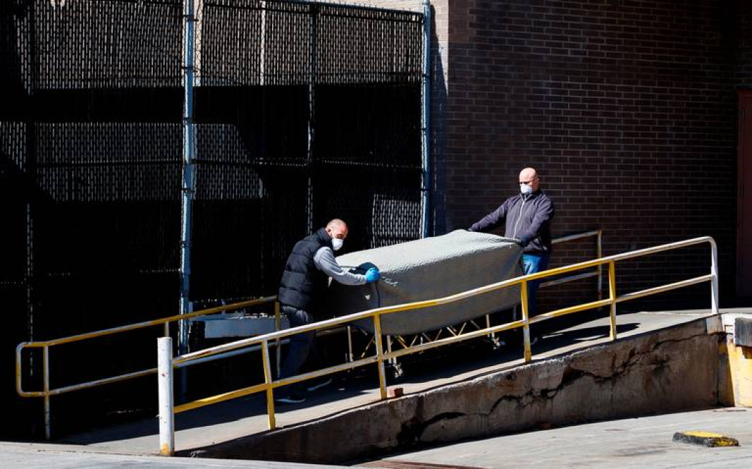 EU busca adquirir 100 mil bolsas para cadáveres por covid-19 