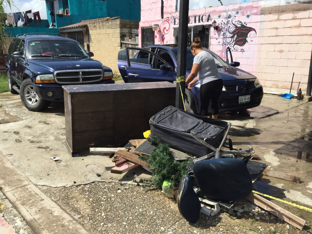 Siguen acciones de limpieza en zonas afectadas por inundaciones