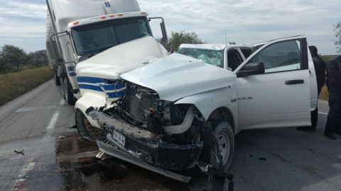 Mueren 4 agentes del Ministerio Público en choque