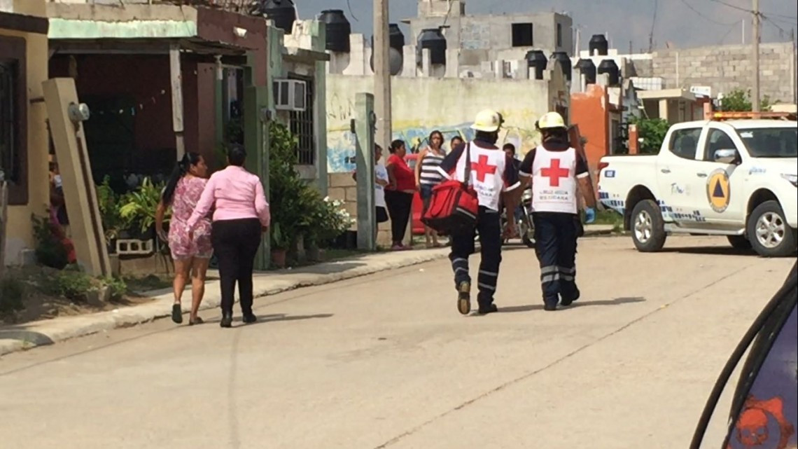 Corto circuito provoca incendio de una casa