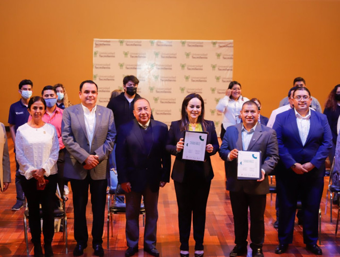  Municipio firma convenio para  fortalecer la formación de docentes con visión de futuro