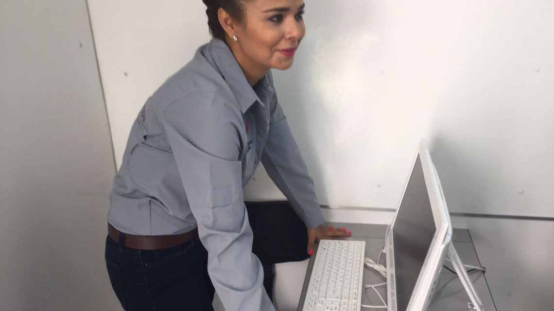 Diputada pone en marcha la Unidad Móvil del Conocimiento