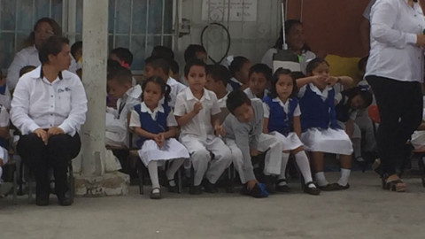 Realiza programa de mantenimiento a escuelas 