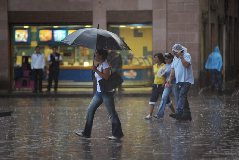 Protección Civil emite alerta por lluvias