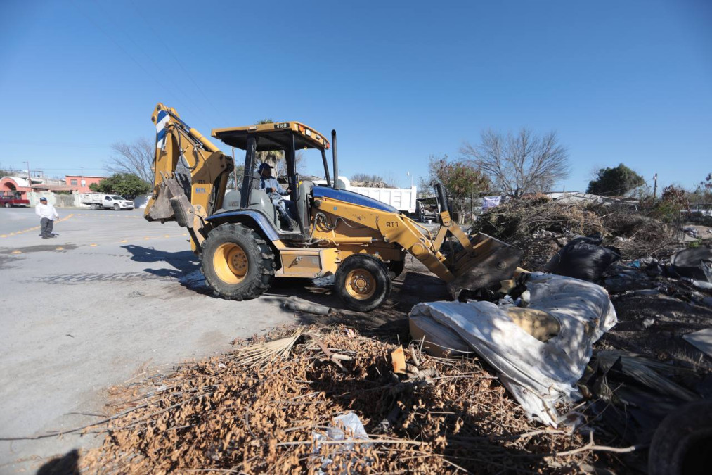 Eliminan tiradero clandestino para evitar enfermedades y contaminación ambiental 