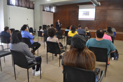 Impartirán taller para que artistas puedan vivir del arte