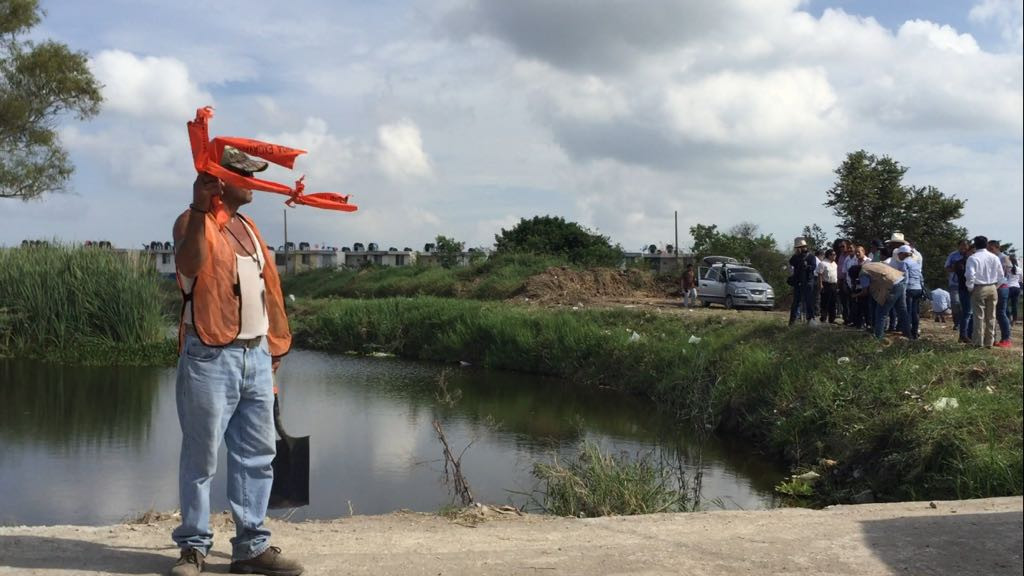 Realizan trabajos de limpieza de canales pluviales y del sistema lagunario