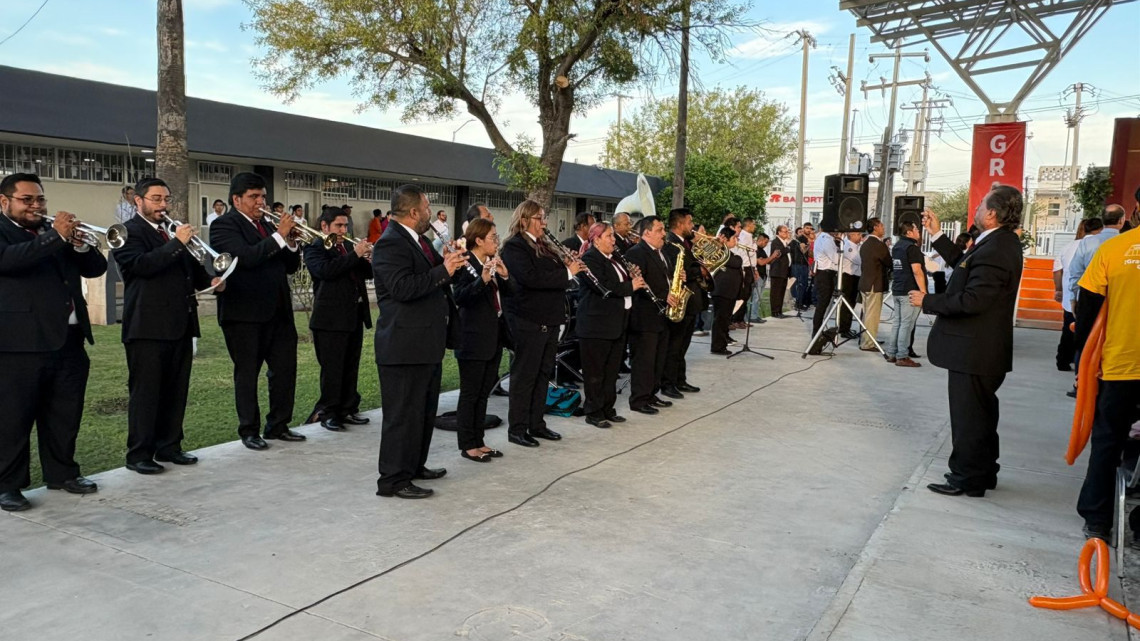 Entrega municipio obras a la UAT