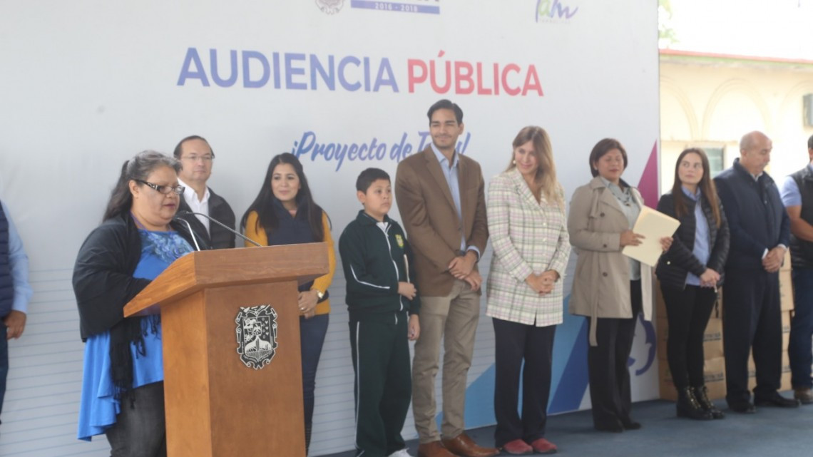 DIF y Ayuntamiento benefician a familias de Lomas