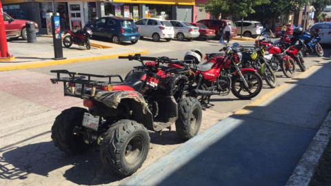 Aumentan trámites para regularizar motocicletas en la oficina fiscal