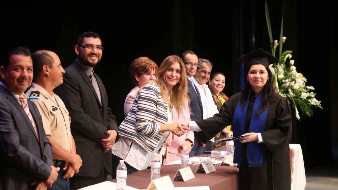 Maki asiste a graduación de Generación XXXIV del ITR