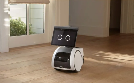 Presenta Amazon nuevo robot doméstico 