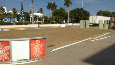 Instalan pista de hielo en centro de Altamira