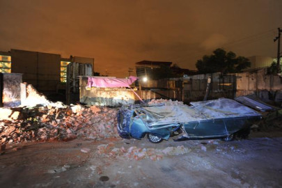 Van 58 muertos y 337 réplicas del temblor