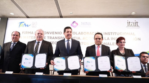 FGCV asiste a firma de convenio en CDMX
