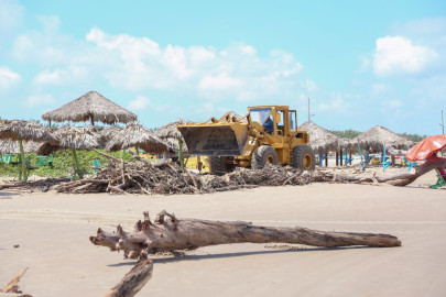 Refuerza Gobierno de Madero la Limpieza en Playa Miramar