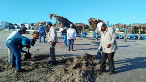 Recibe playa Miramar trabajos permanentes de limpieza 
