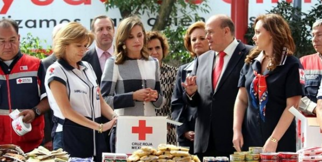 Reina Letizia visita la Cruz Roja Mexicana