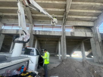 Realiza Gobierno de Reynosa mantenimiento de alumbrado público 