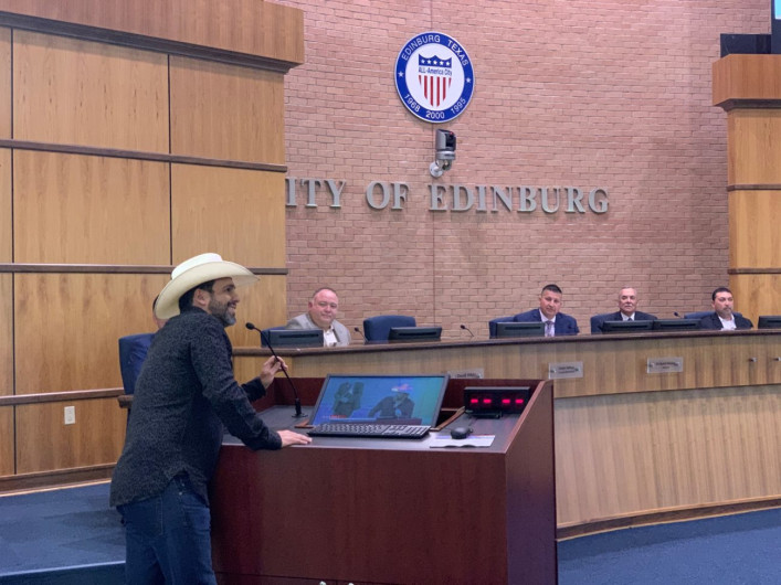 Nombra Valle de Texas el “Día de Bobby Pulido”