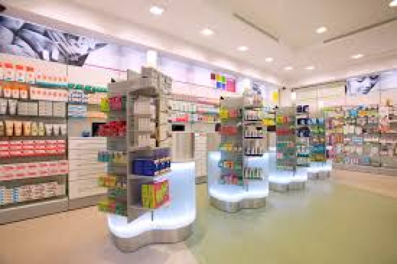 Estado seguirá manejando a las farmacias 