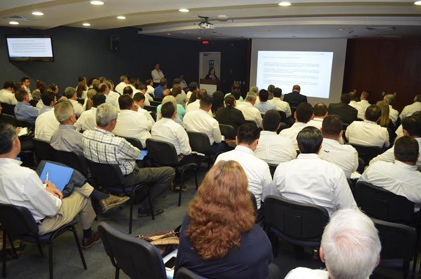 Capacitan a personal de Salud para lograr metas institucionales