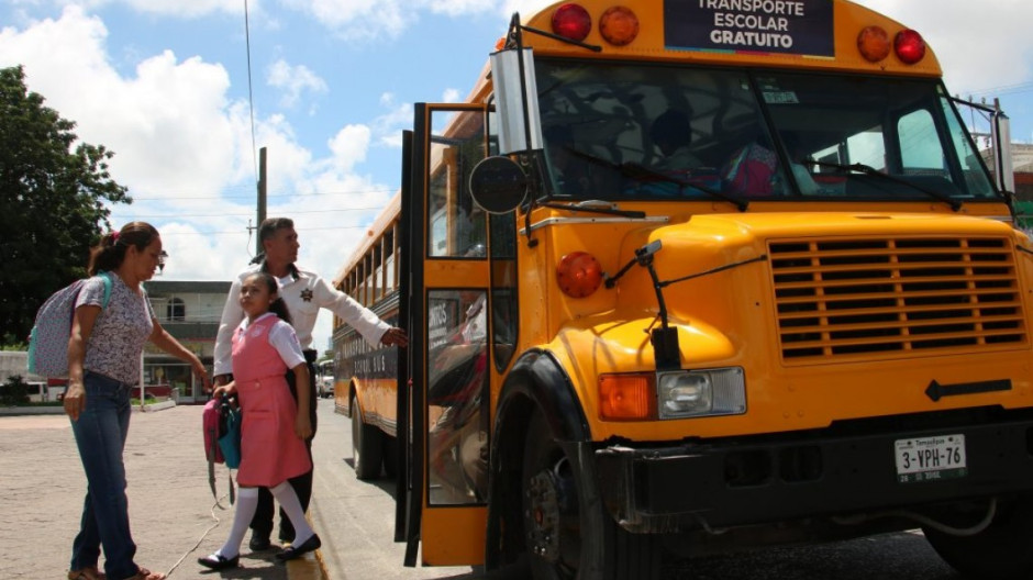 Seguirá siendo gratuito y permanente el servicio de transporte escolar 
