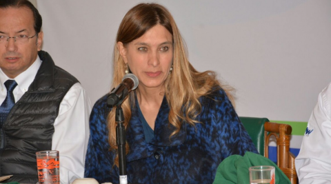 Da ejemplo Felipe Calderon al donar su pensión: Maki Ortiz