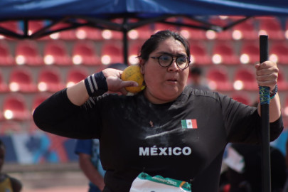 ¡Medalla de plata para Gilda Guadalupe Cota en lanzamiento de bala F33 femenil!