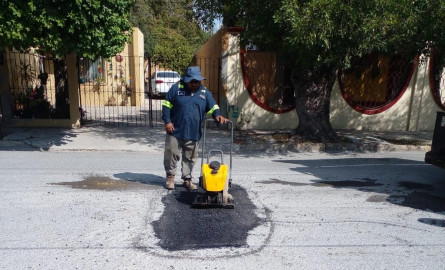 Avanza labor de bacheo en colonias de Reynosa
