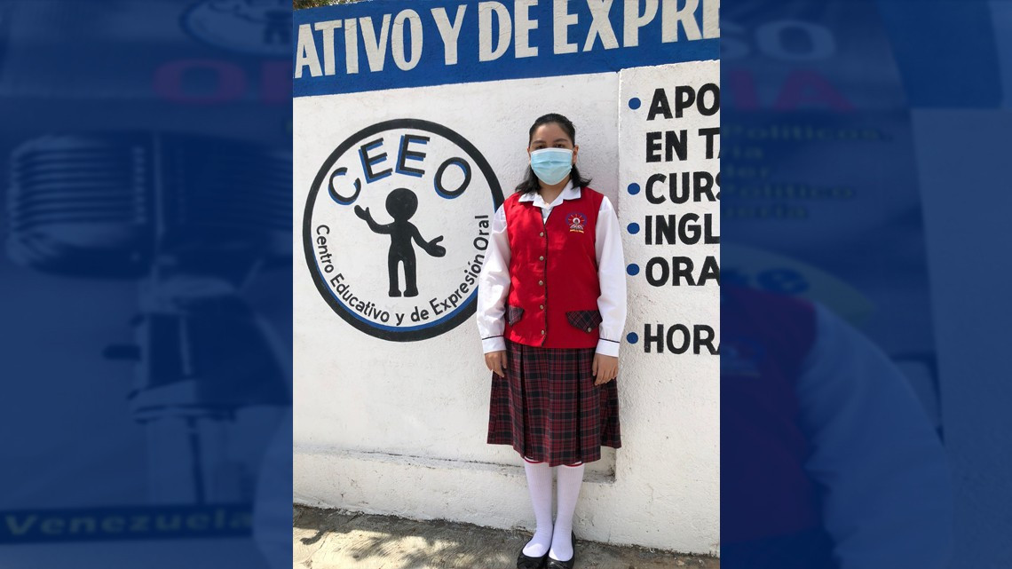 Gana alumna neolaredense concurso estatal de oratoria "Quédate en casa 2021"