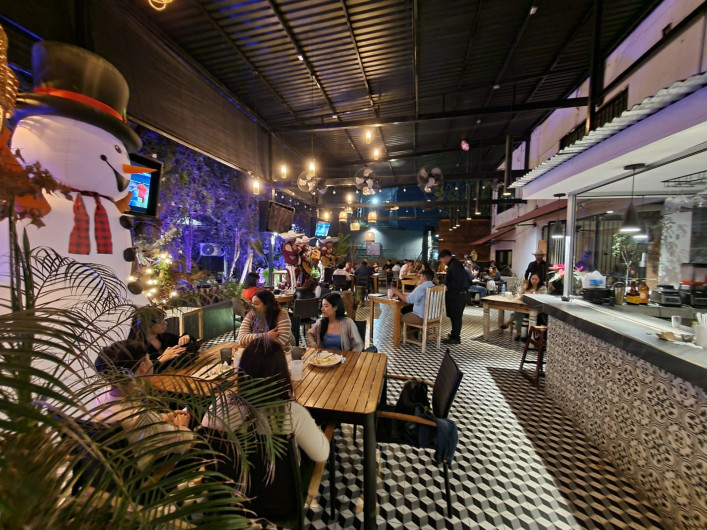 Aumentan ventas las fiestas decembrinas