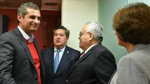 Niega Ochoa Reza poseer casa de 15 mdp