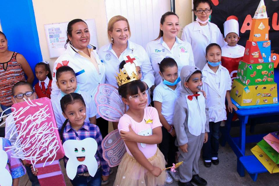 Realizan campaña "Mucho más que dientes sanos"