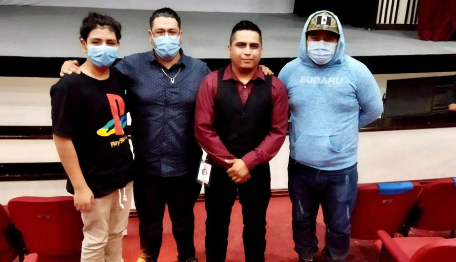 Presentan cortometraje en el teatro de la ciudad Adolfo López Mateos