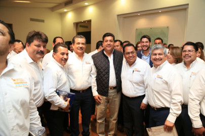 Refrendan Gobierno y magisterio, unidad en la reconstrucción del tejido social